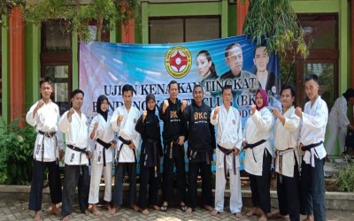 Ekstrakurikuler Beladiri Karate Membangun Generasi Kuat dan Hebat Menuju SMK Bisa SMK Hebat